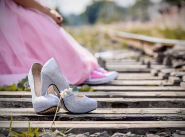 The Benefits and Costs of Shoes Vs No Shoes